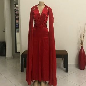 Jessica MC Clintock-Long red dress with long scarf